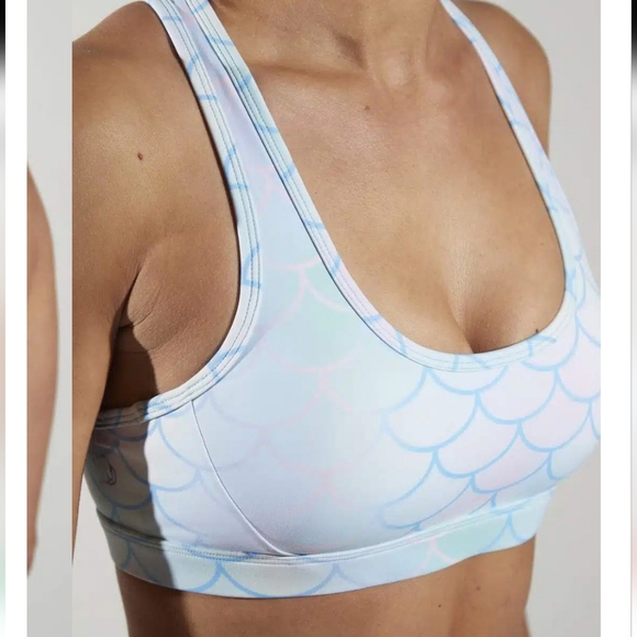 Feed me Fight Me Mermaid Set-Leggings Size M and Sports Bra Size XS - Picture 7 of 15
